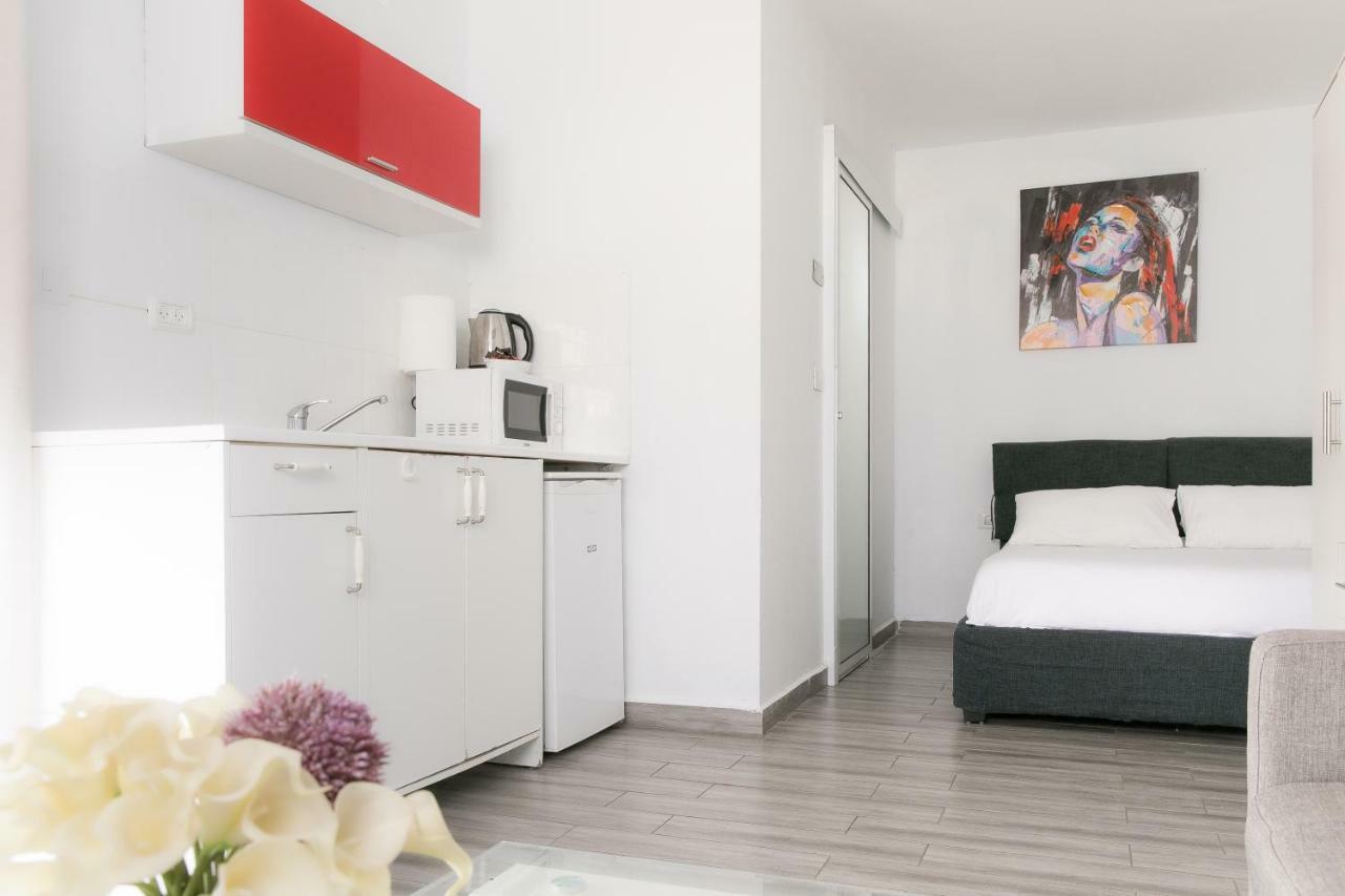 Rich Classic Suites Eilat Bagian luar foto