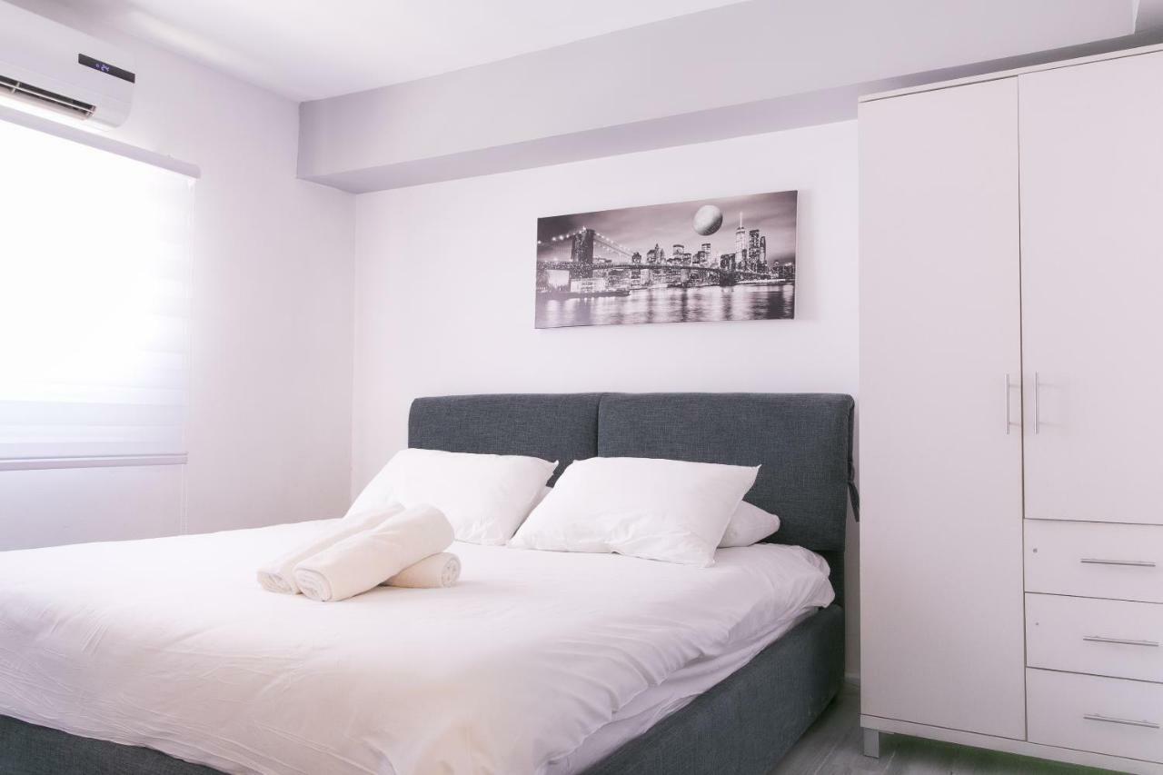 Rich Classic Suites Eilat Bagian luar foto